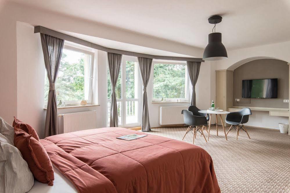 Villa Augustusberg Petrovice  Ngoại thất bức ảnh